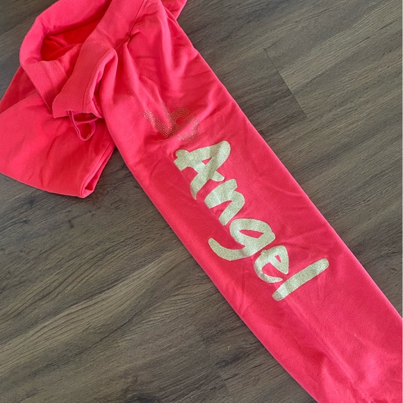 Victoria’s Secret Bright Coral Fleece Sweat Pants with Angel Gold - Picture 3 of 5